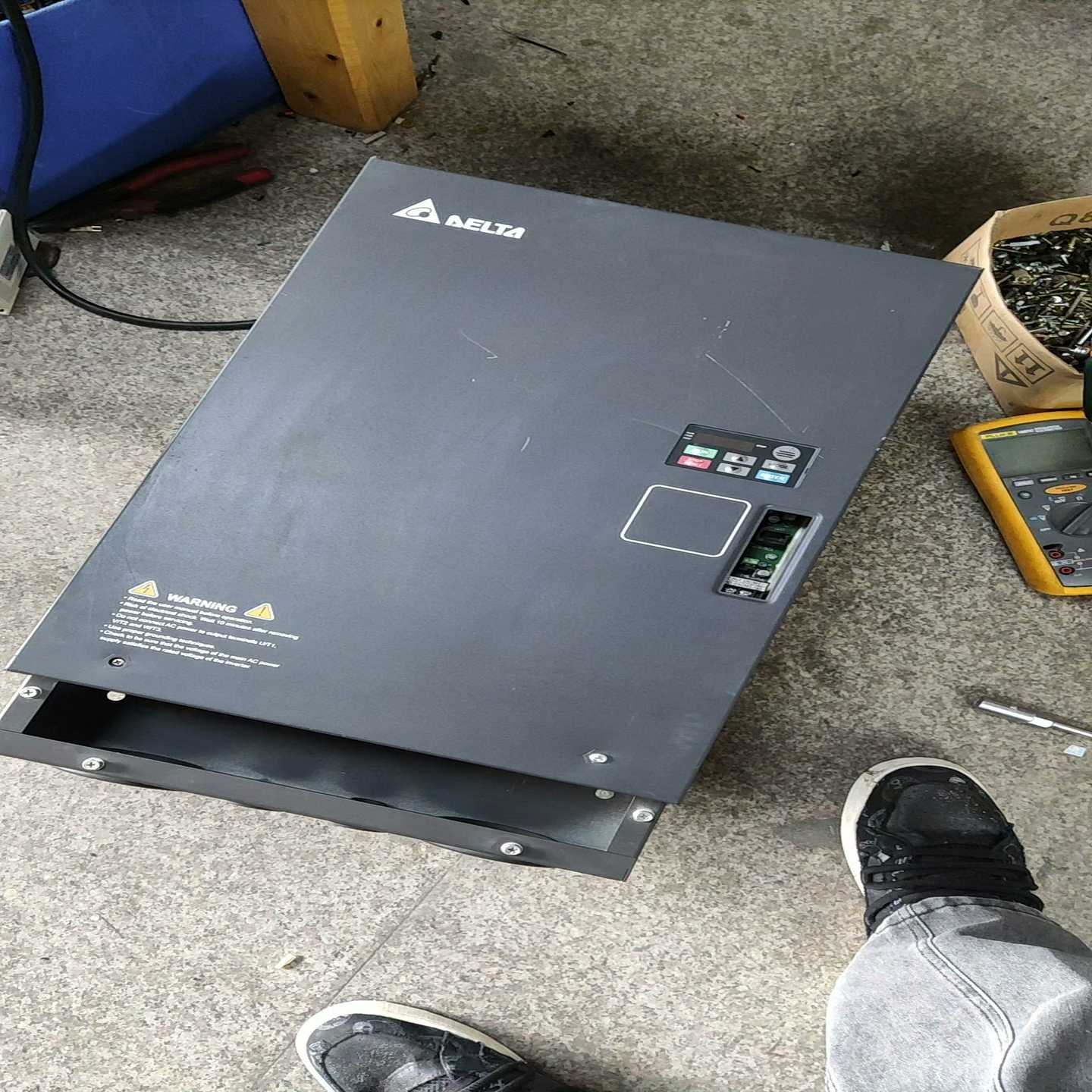 询价油电服控制器，V4504-J，成色如图，拆