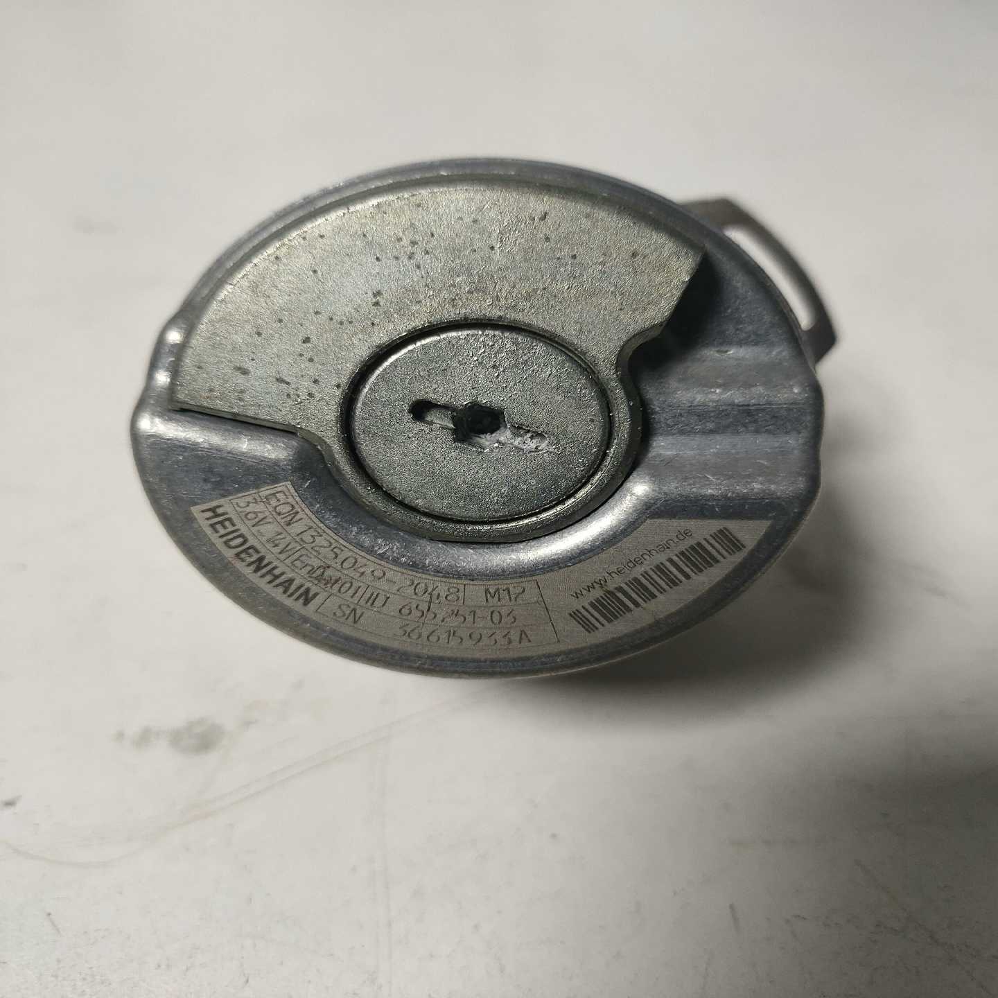 咨询-编码器EQN1325.049-2048货，图片实物