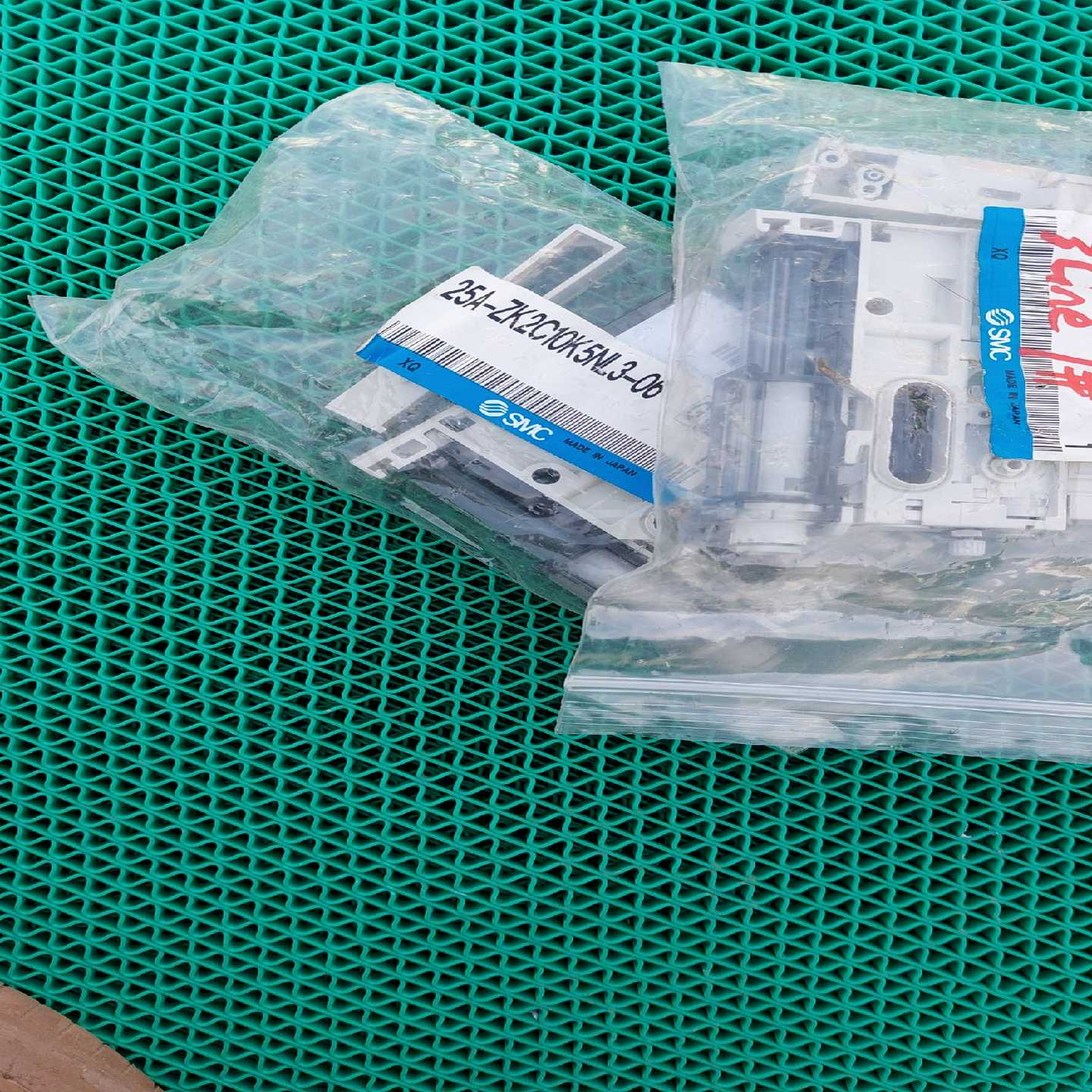 议价M2105L-6全新未使用，打包两个！！！