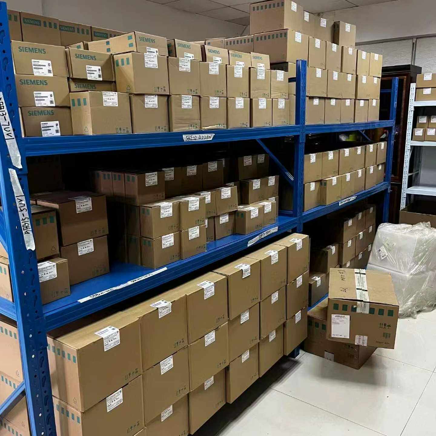 6sSL3120-1TE32-0AA4S120单电机模块输入：600VDC输出6S