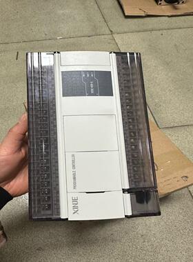 信捷XD5E-60R-E，成色图。带负载测试过，功能（佳毅工控）