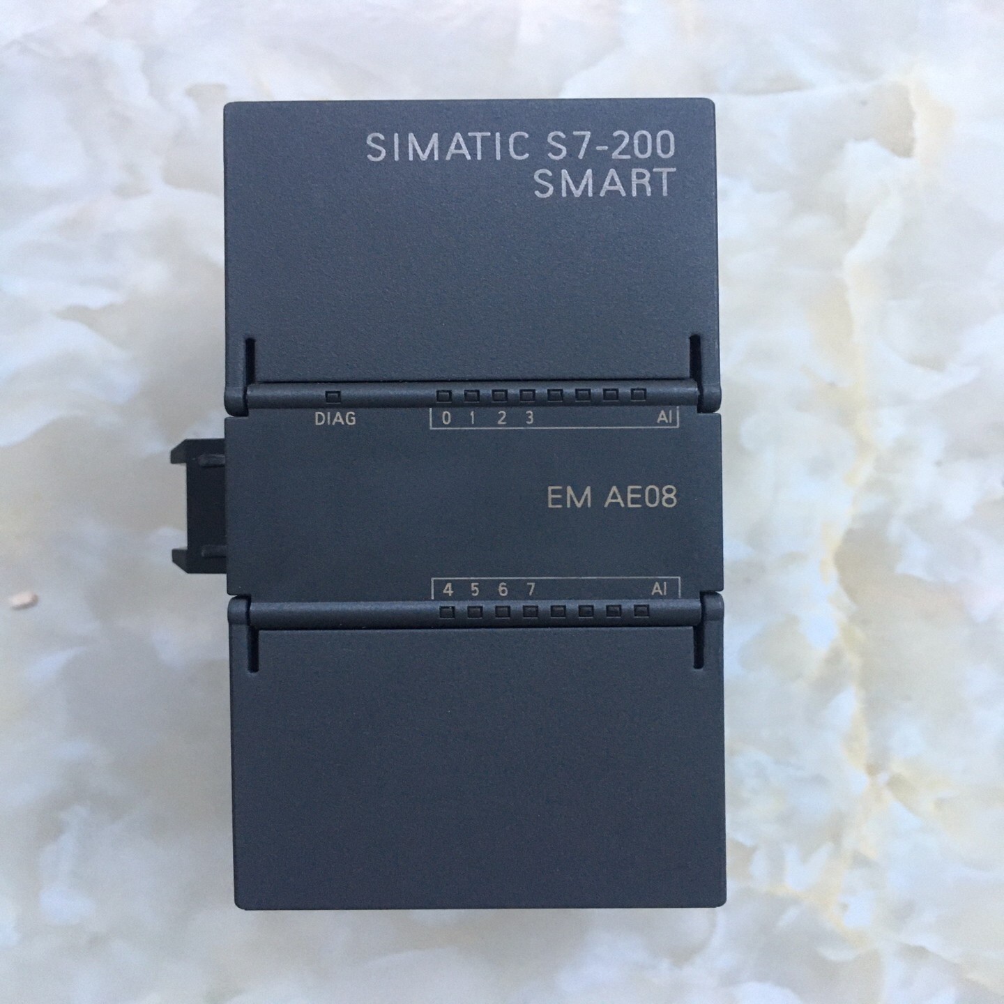 议价产品西门子200Smart 模拟量模块EM AE08 成色如图，