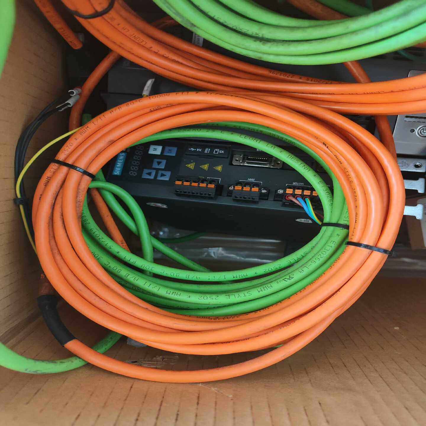 【议价】V90编码器线，动力线适用