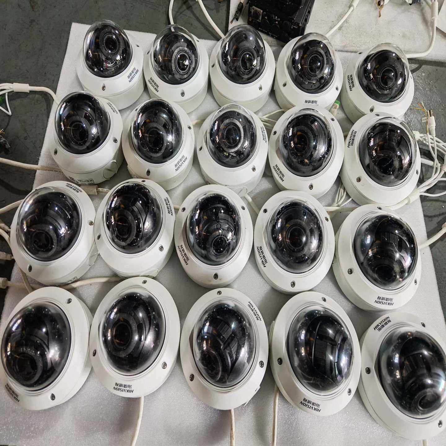 询价海康威视防爆半球DS-2CD7105EWD-SH高清数字网络