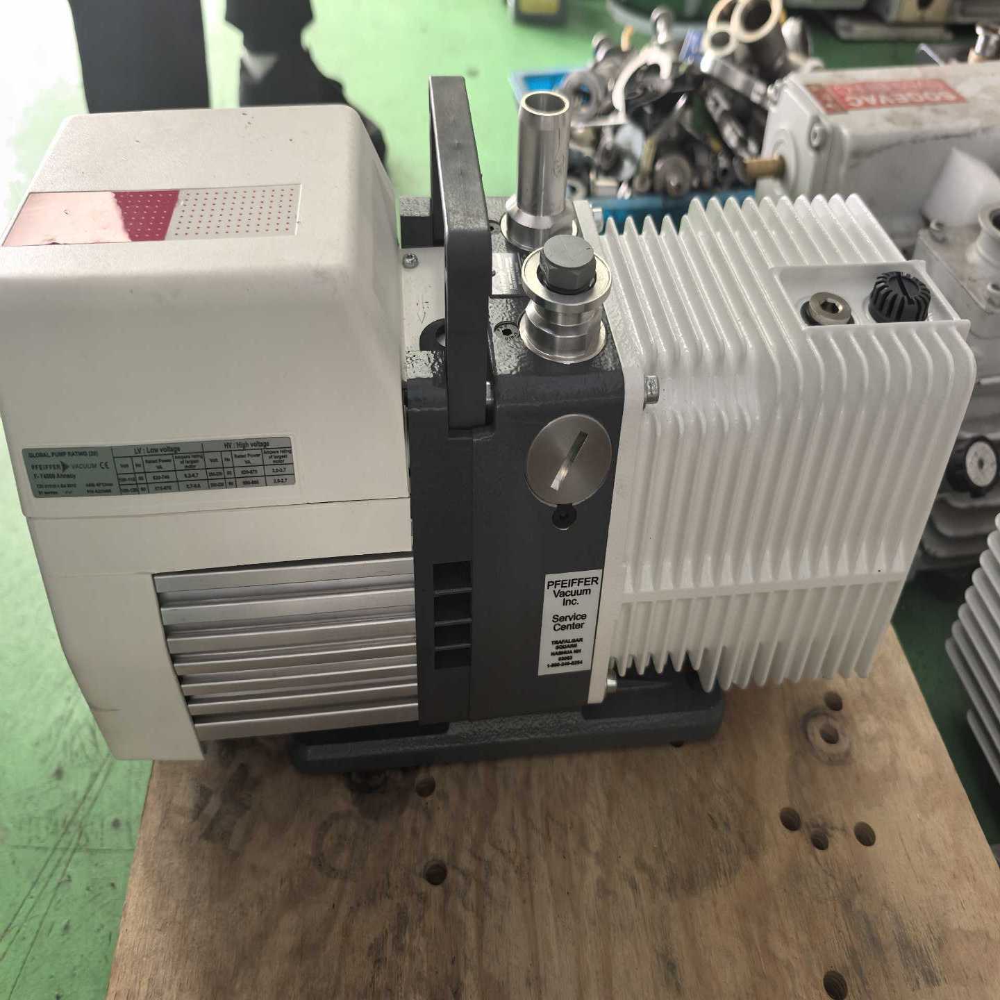 普发PFEIFFER真空泵，型号Pascal2010SD--议价商品