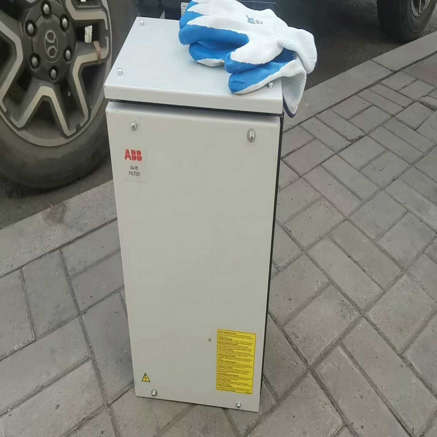 咨询-ABB滤波器NOCH0070-62安装未使用,成色很好,
