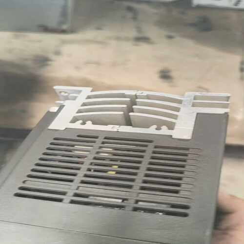 台力220V750W变频器一台，外观参数和英威腾一样，成色可~询价