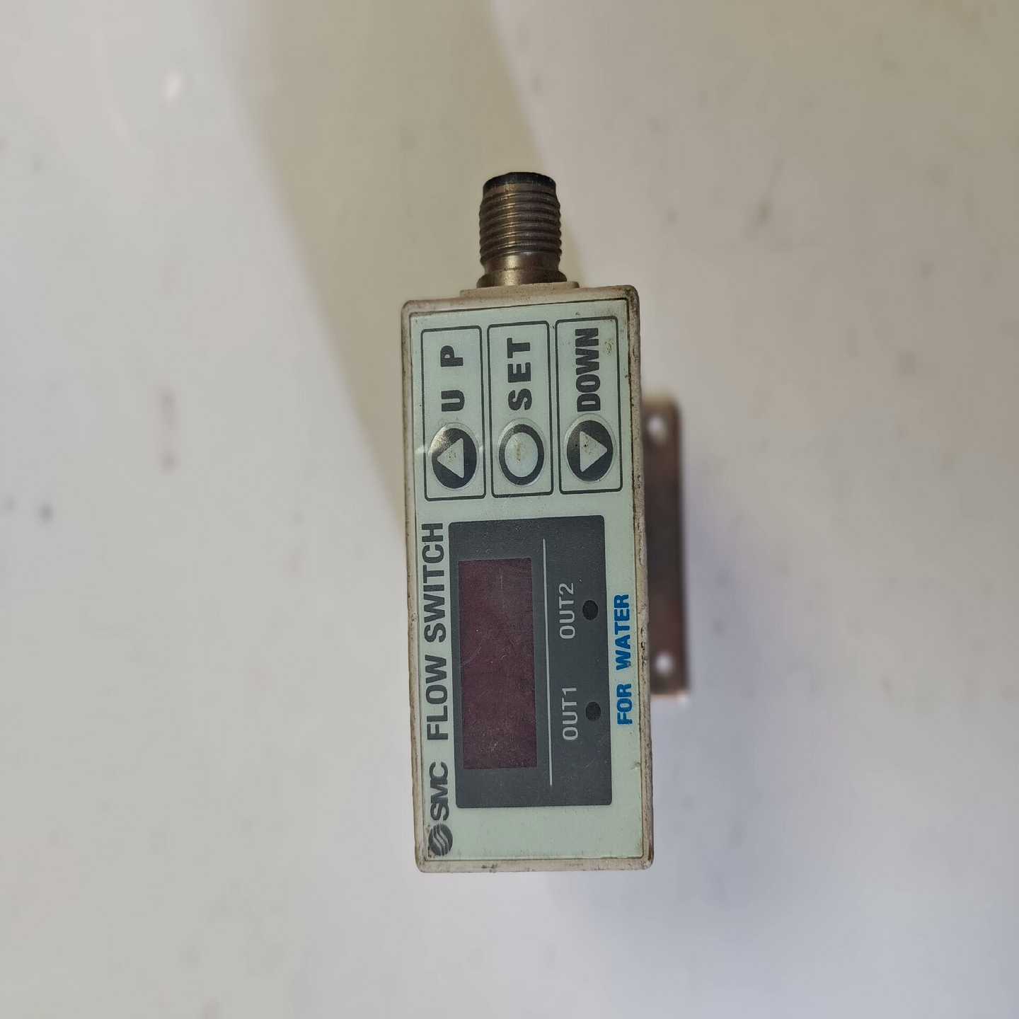 SMC流量计PF2W704T-N03-67，缺件，做配件--议价商品