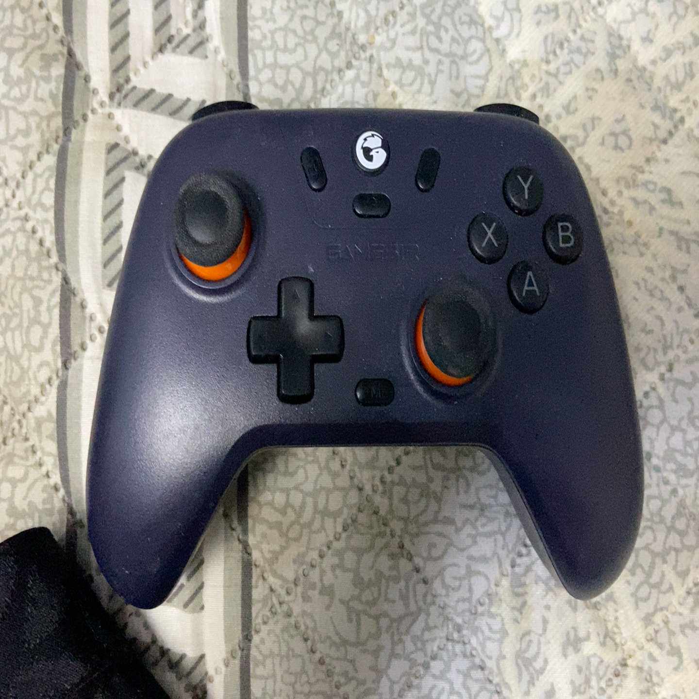 盖世小鸡T4nLite游戏手柄，深空紫色，功能完好，支持蓝--议价商