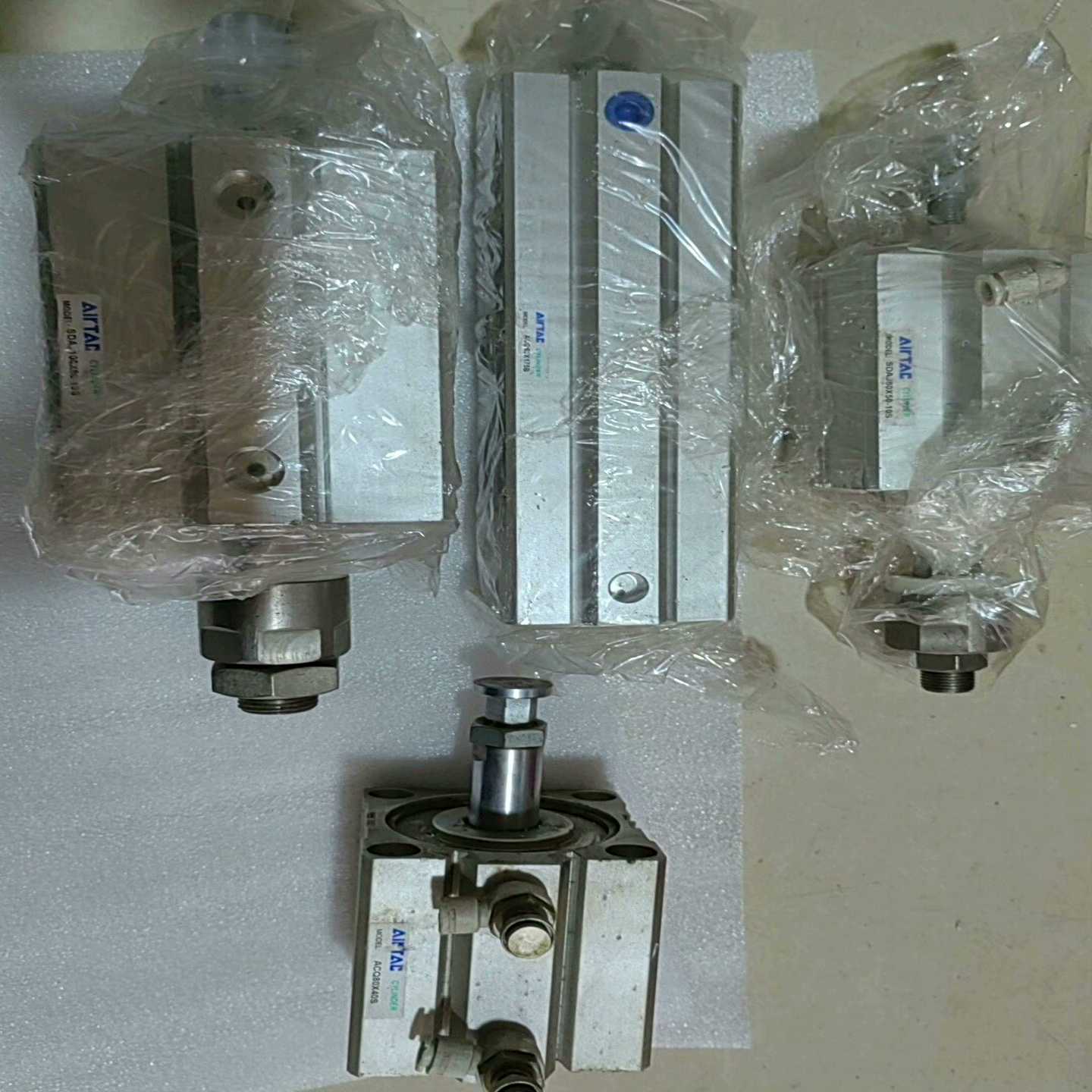 亚德客气缸SDAJ100x80-10S，1个，ACQ80X4