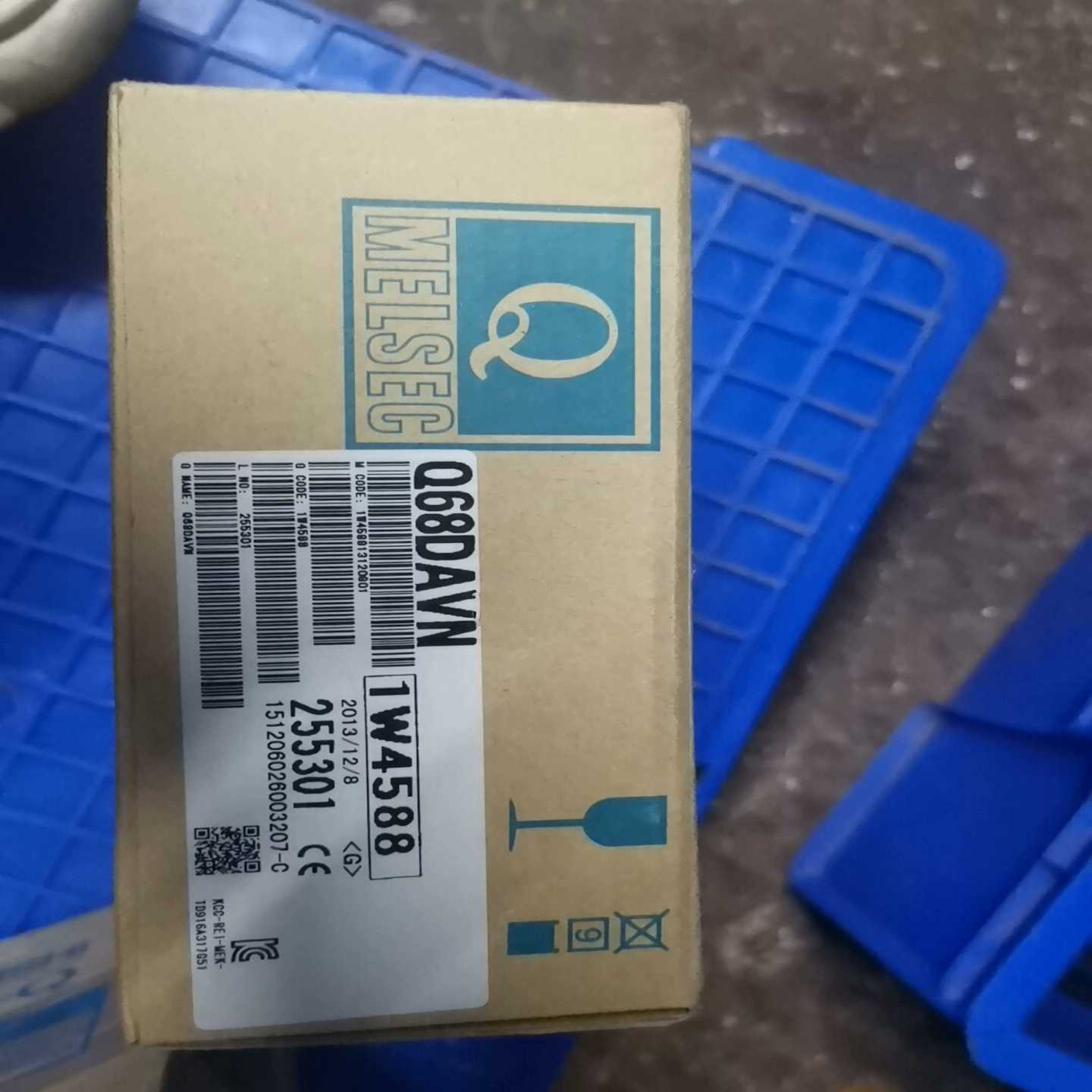 三菱PlC模块，Q68DAVN，实图拍摄，全新库存。1400--议价商品