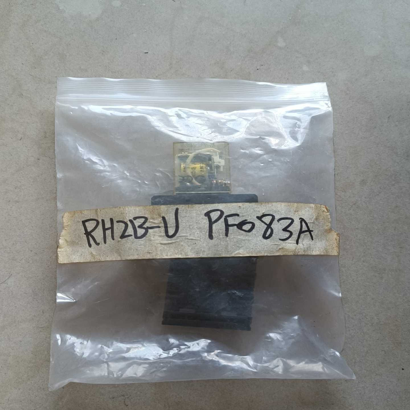 询价IDEC和泉 RH2B-U 24V 连底座 继电器 接触器2~可接维修