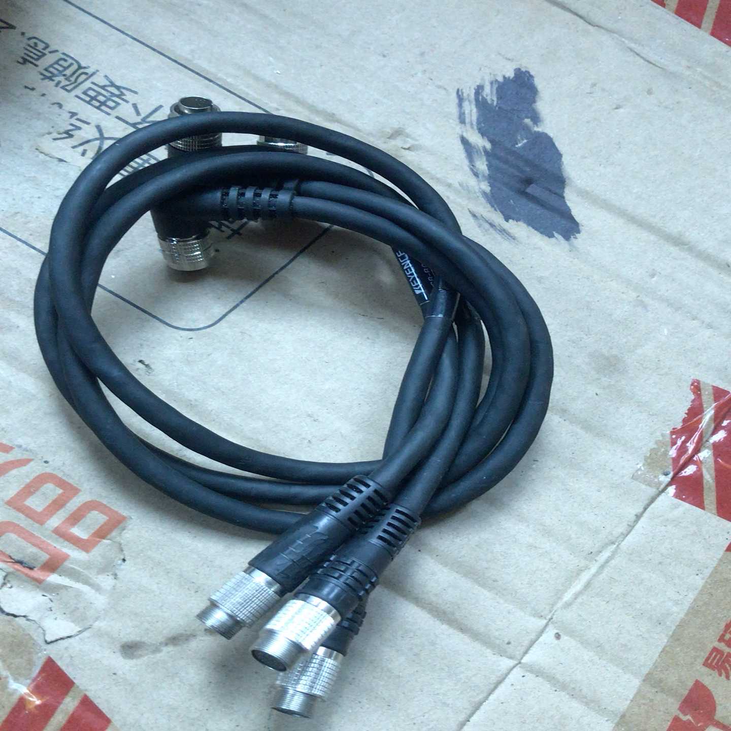 基恩士3D激光连接线CB-B05LU询价