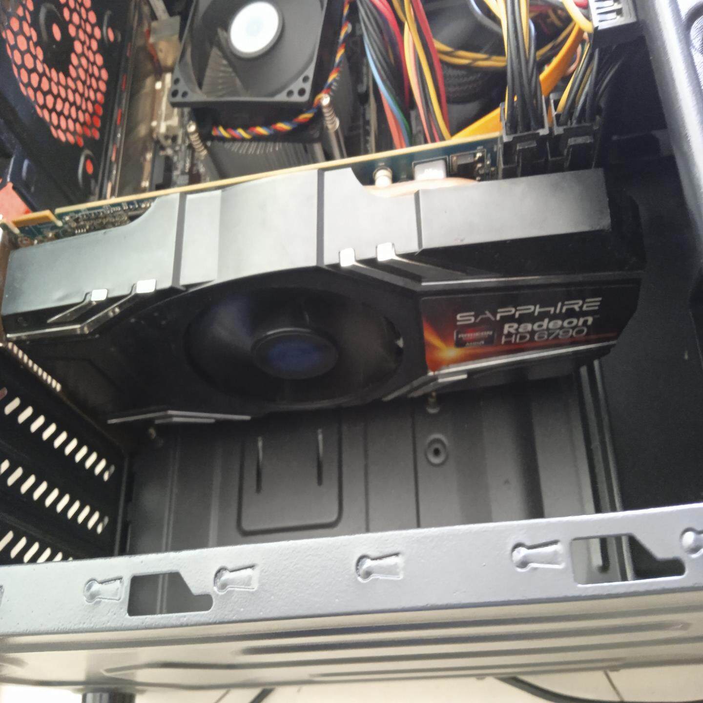 蓝宝石HD6790(HD6700)1GD5带DPHDM询价