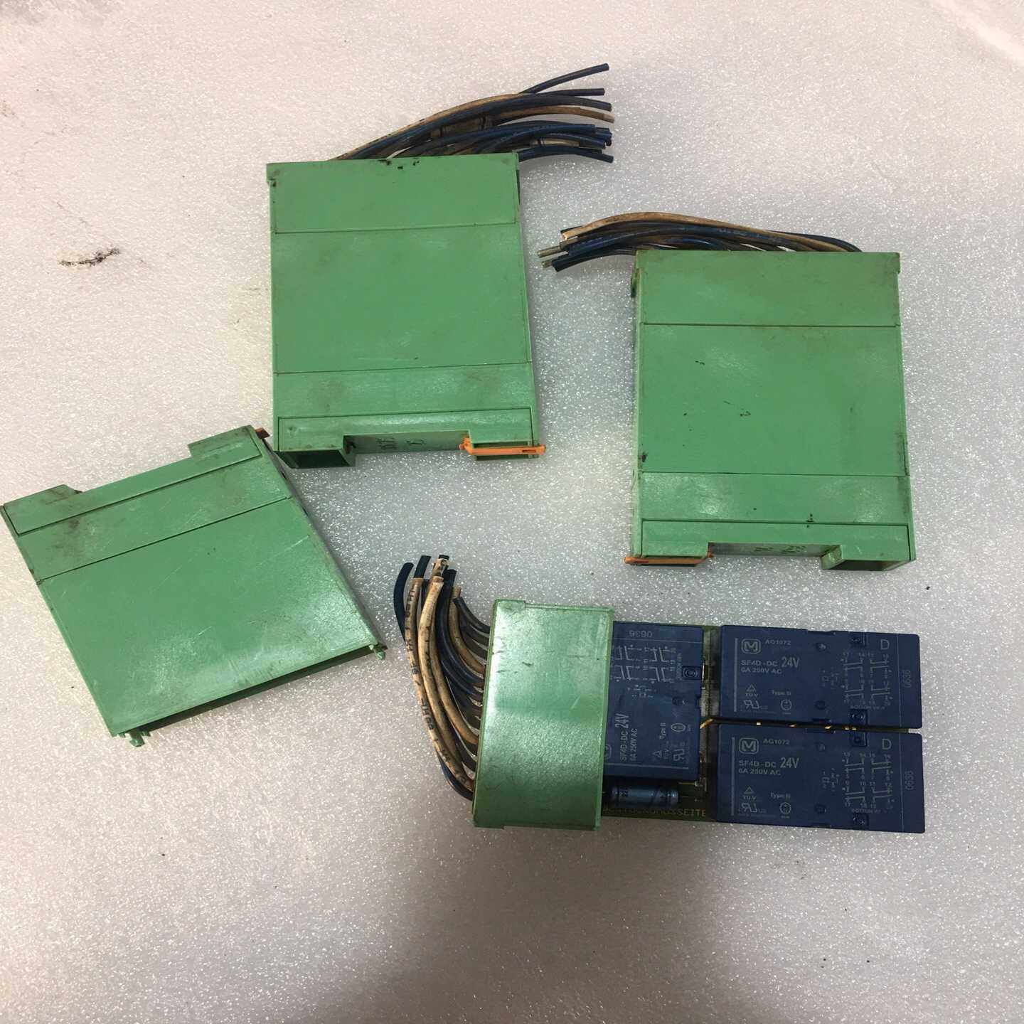 【议价】百超激光控制器，内含3个SF4D-DC24V继电器6A