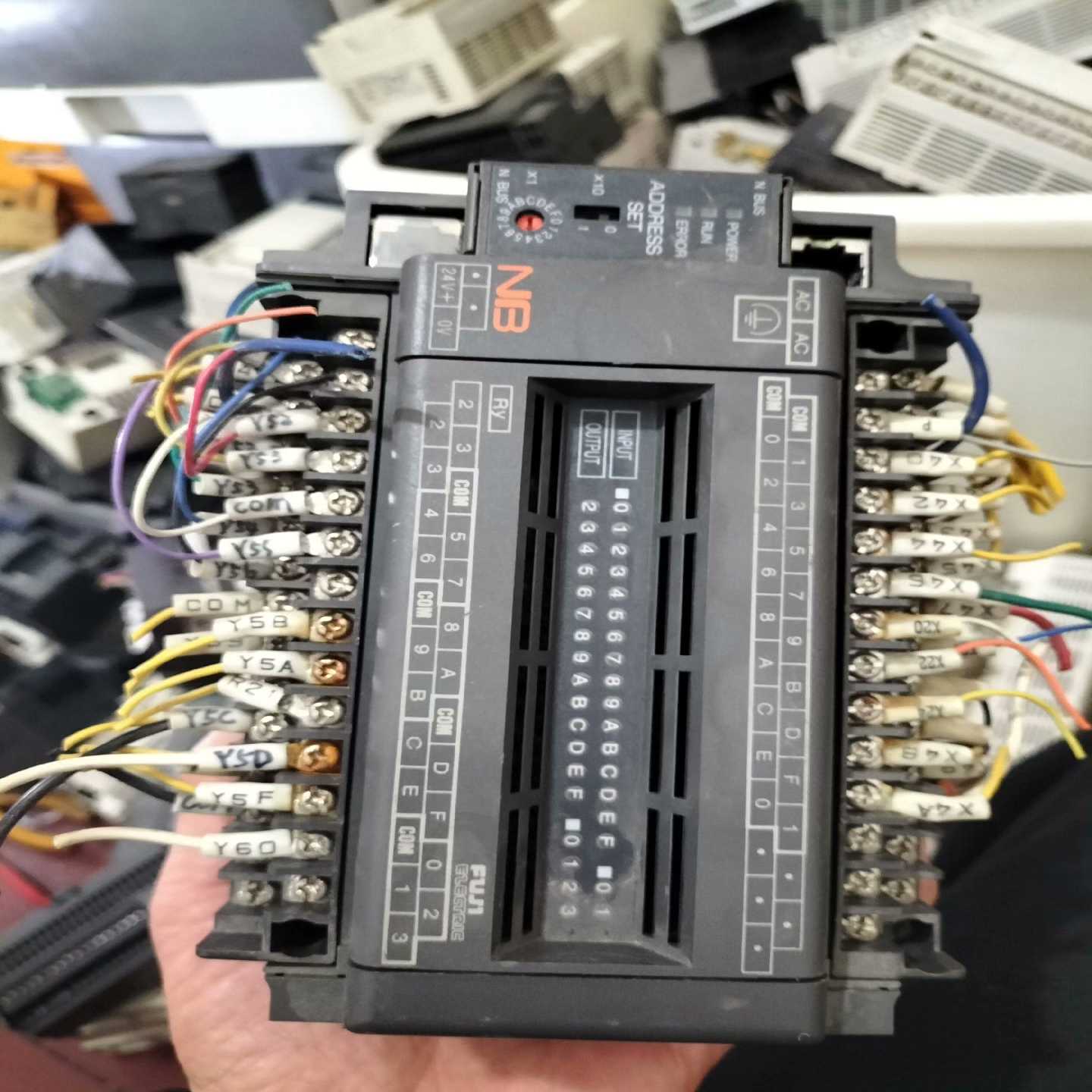 询~扩展模块NB2W36R-11/Z039,功能外观不错