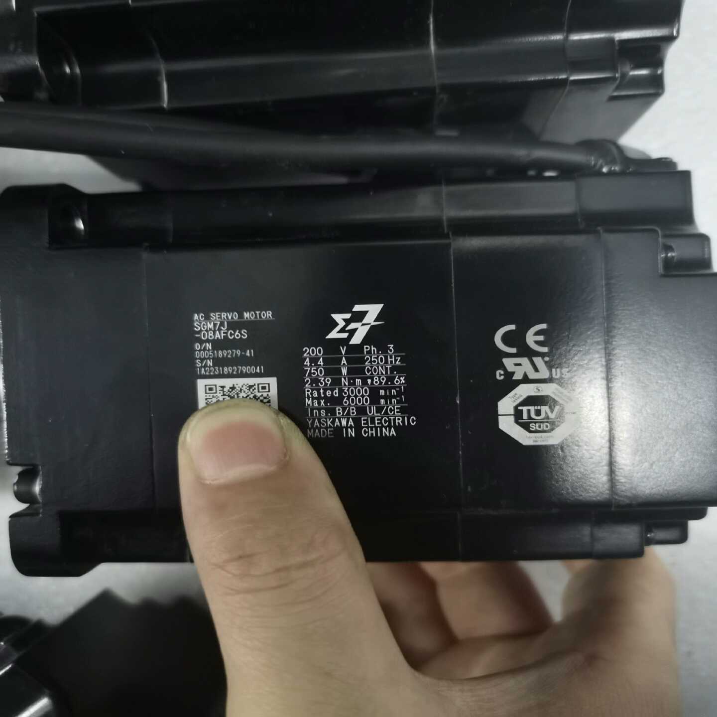 议价安川伺t服电机SGM7J-08AFC6S，正常拆机件，成色如图现货/维