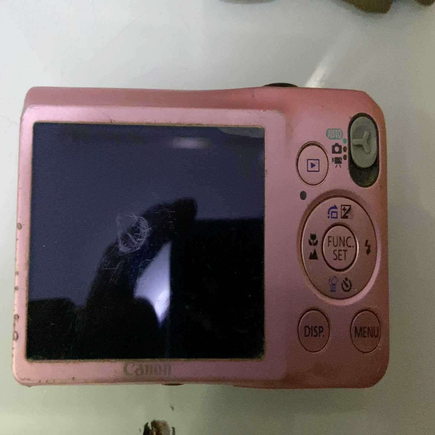 佳能IXUS105数码相机，粉色款，1210万像素，4倍光学--议价商品