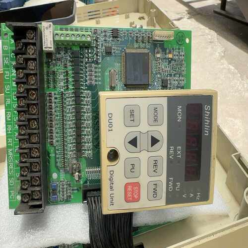 询价士林变频器SH-040-15K-V一台15kw主板CPU