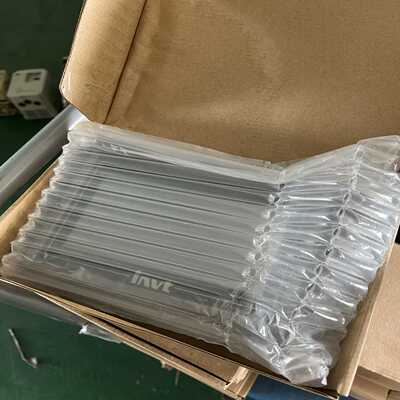 VS-070HE-1英威腾触摸屏，带包装如图。询价