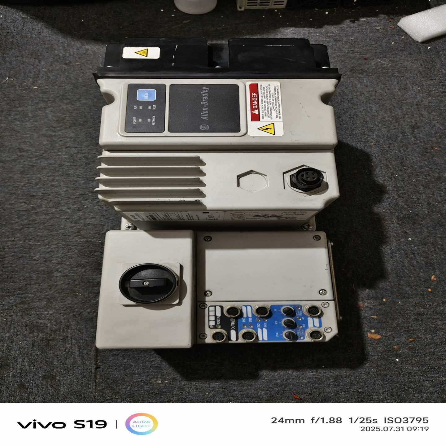 全新AB防爆变频器280E－FN25－C，拍，没有装