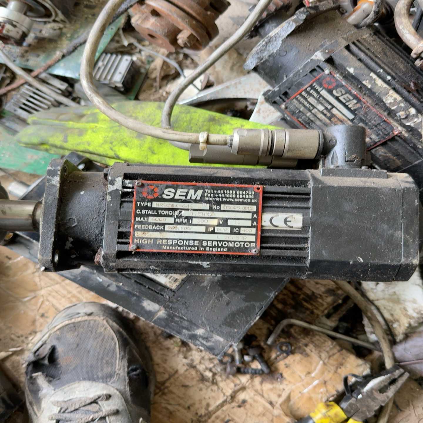 sem伺服电机hr92c4-64s功能议价出售