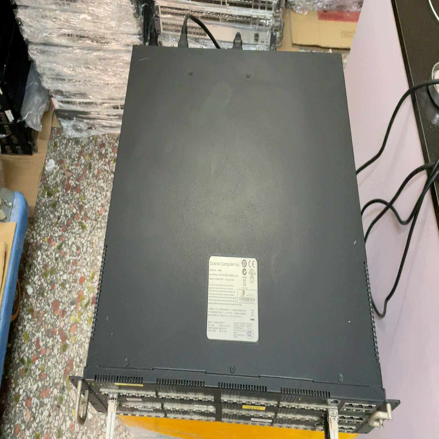 广达万兆交换机 LB6M 24口SFP+ 10G万兆加4口千