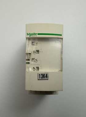 施耐德安全继电器RM4JA32MW，拆机现货实拍，成色如图，--议价商
