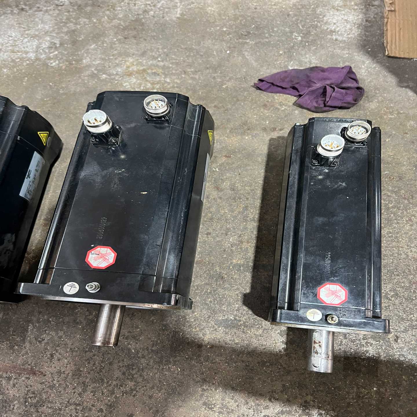 施耐德伺服电机BSH1004P11A1A，2.48KW，BS--议价商品