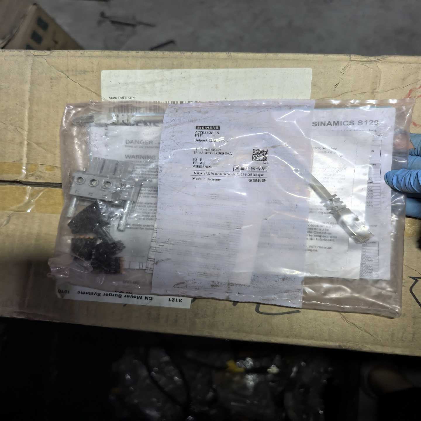 6SL3163-8KB00-0AA1全新未使用过的带包装原装-询价客服