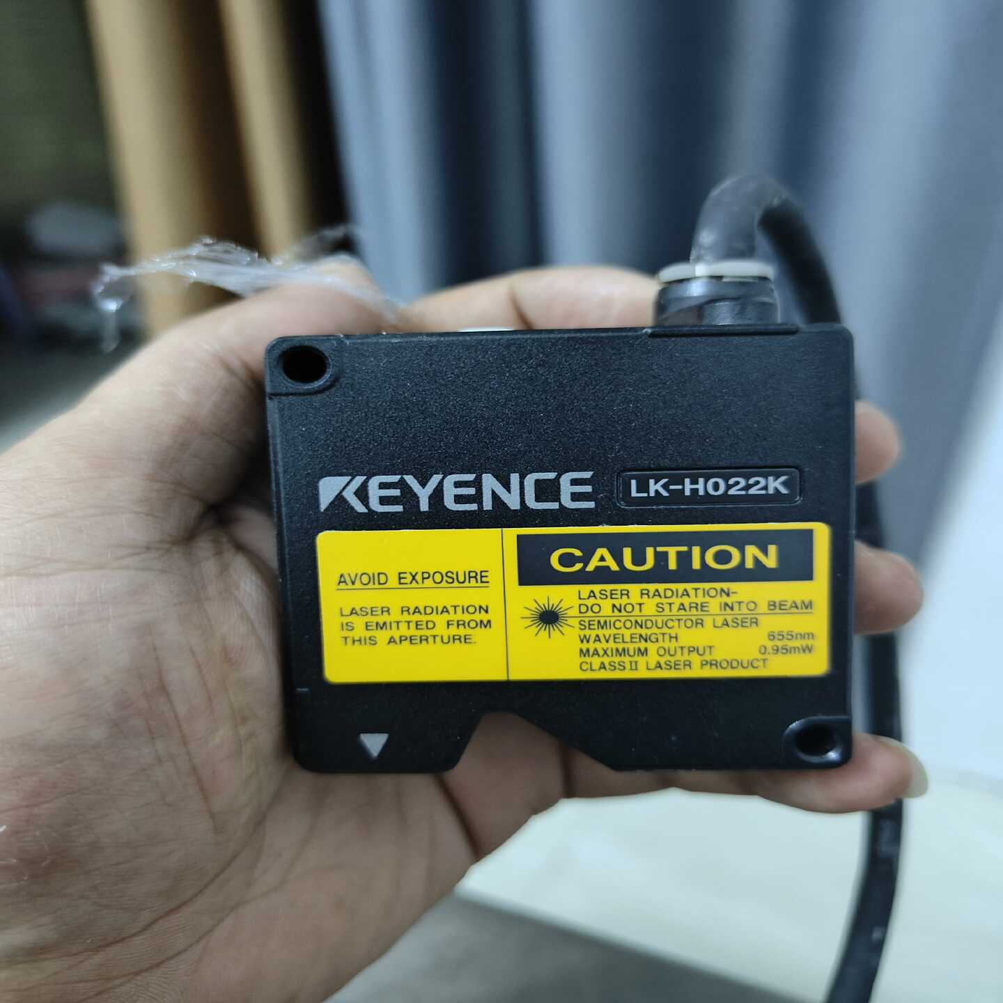 KEYENCE基恩士LK-H022激光位移传感器有两个。询价