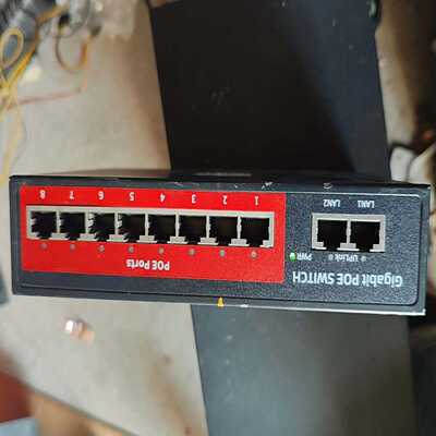 以太网交换机GPOE208。通电测试如下图，图片就是实物图，询价