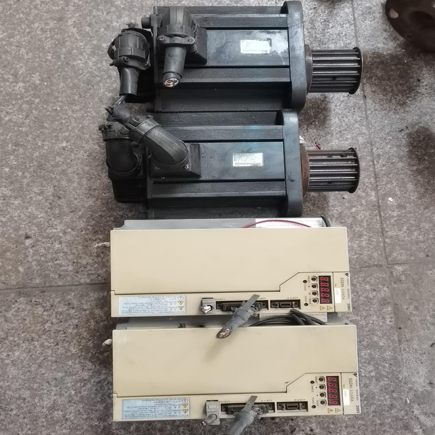 安川二代SGDM-50ADA/SGMGH-44ACA61伺服（佳毅工控）