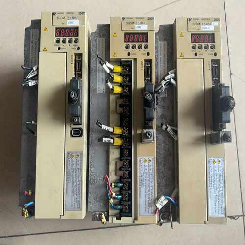 咨询-安川伺服驱动器SGDM-20ADA，2个