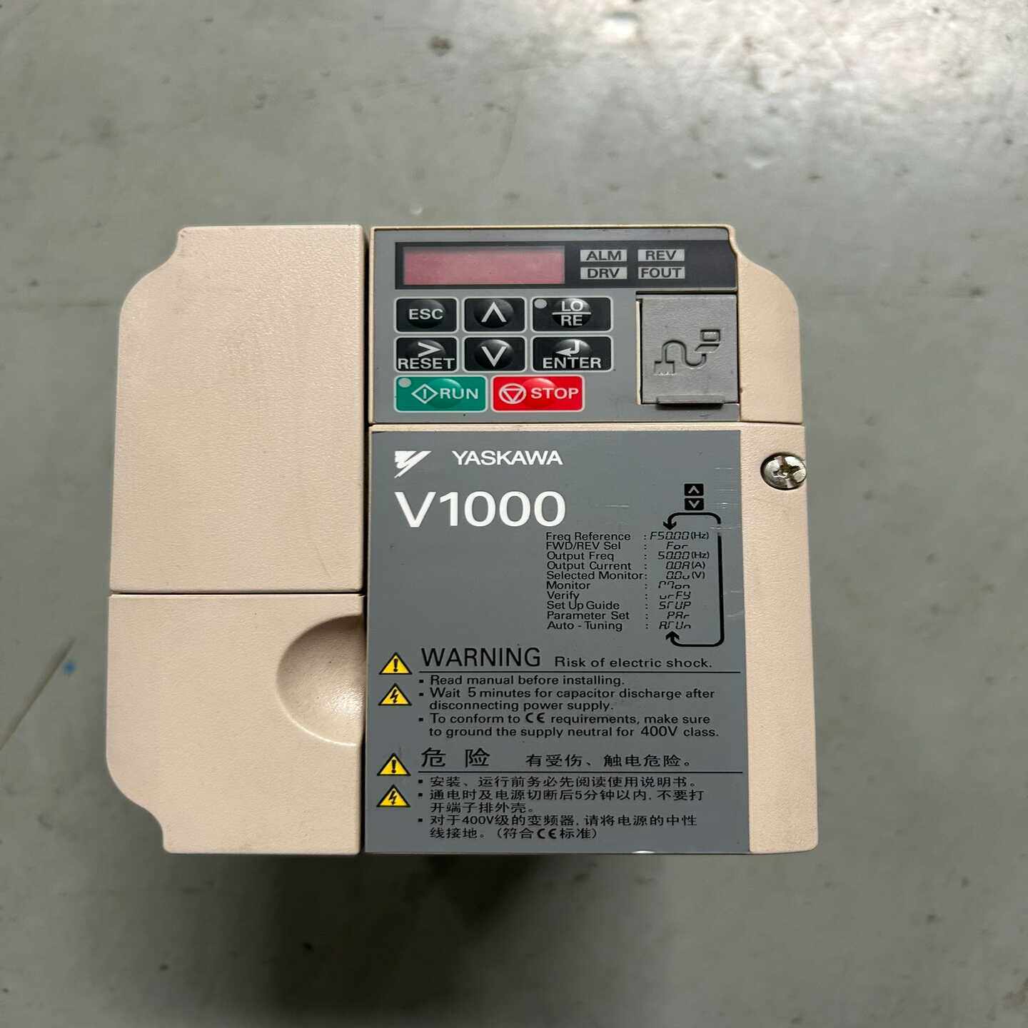 9成新V1000变频器CIMR-VB4A0005BBA