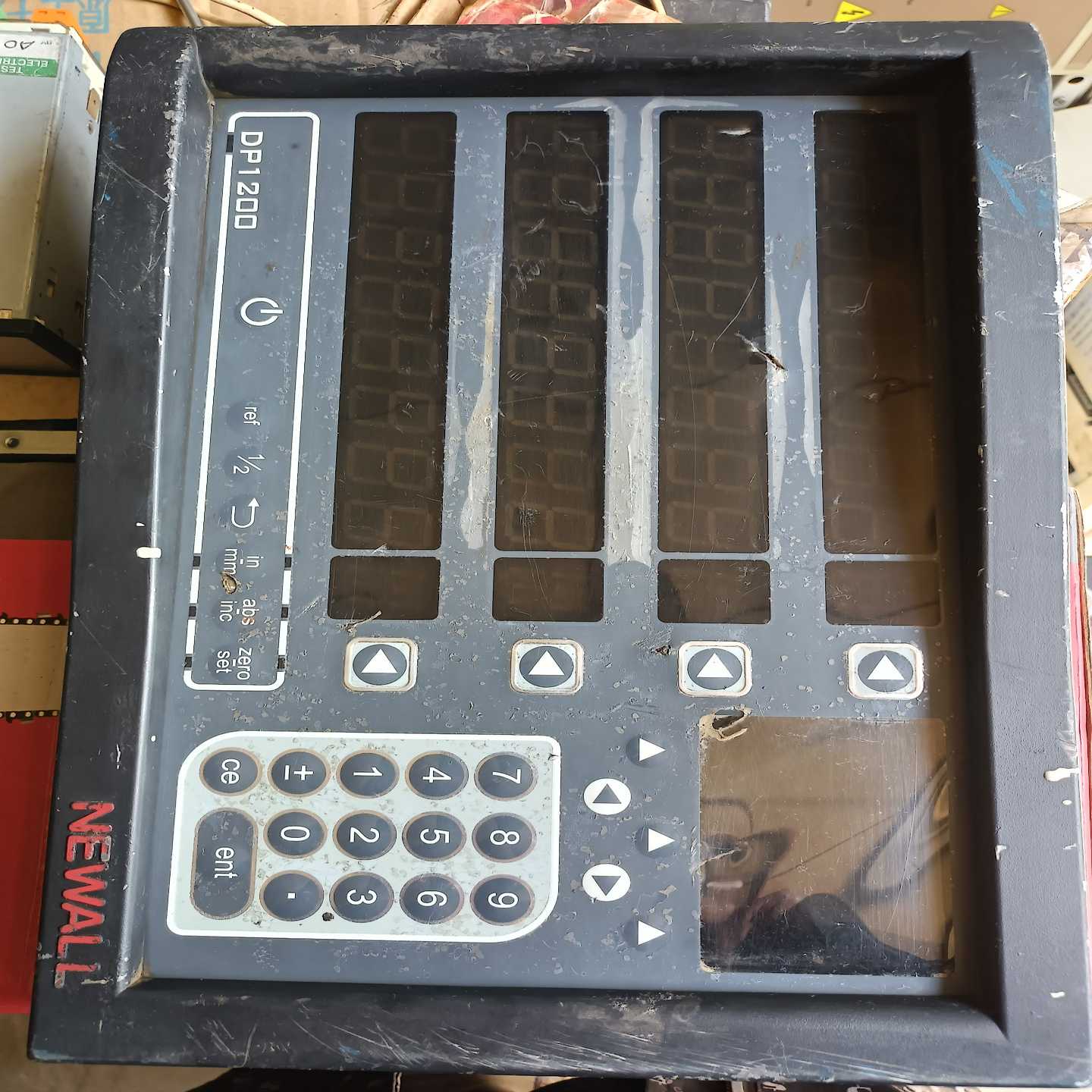 议价球栅表NEWALL DP1200 数显表四轴，货场搞来的，后