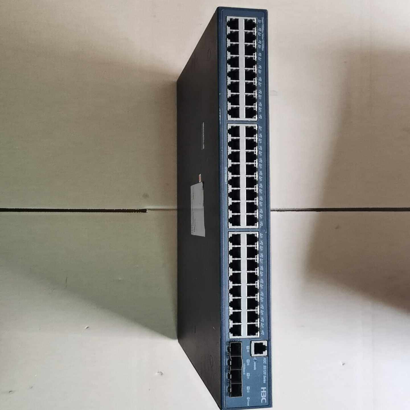 华三h3cs5120-52p-li全千兆网管交换机，可帮助-议价