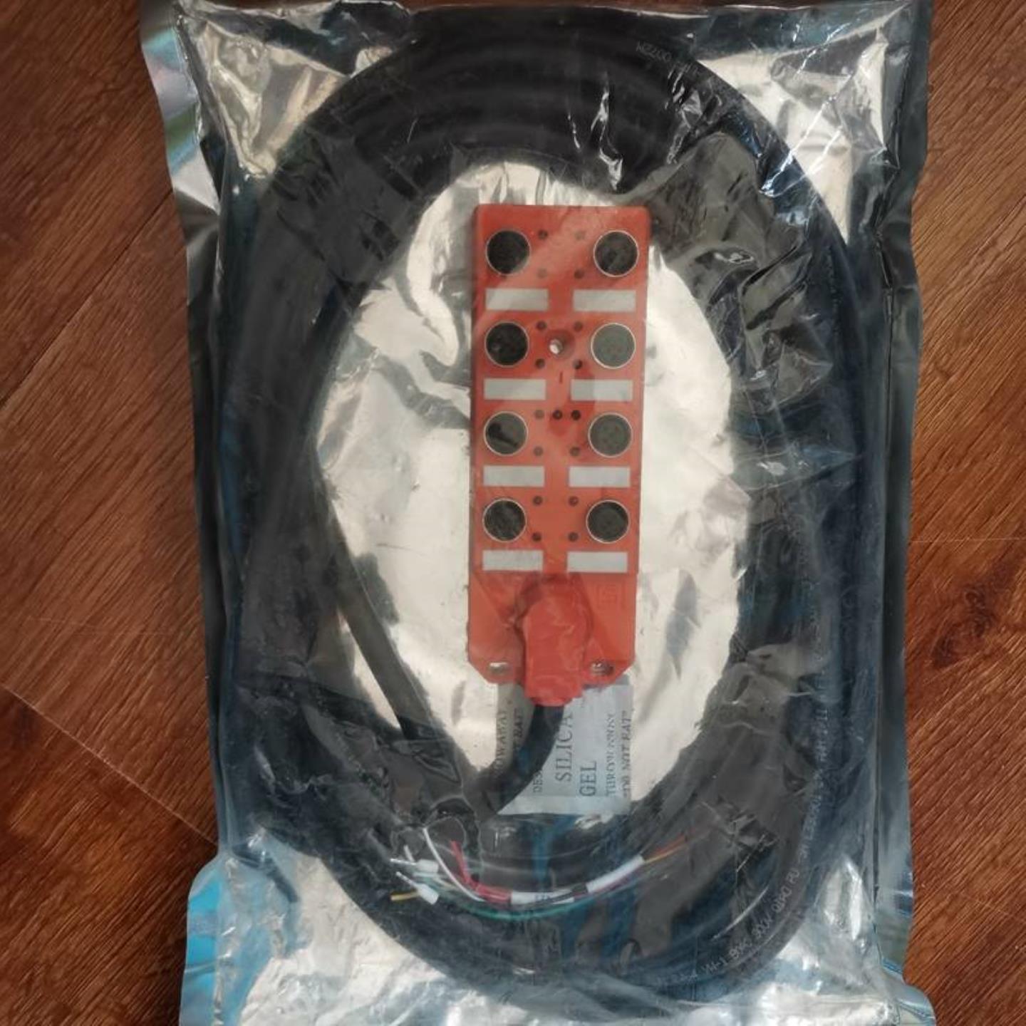 配件BOXRM12SV8-55-5M-NPNM12分线盒原装全新现货议价