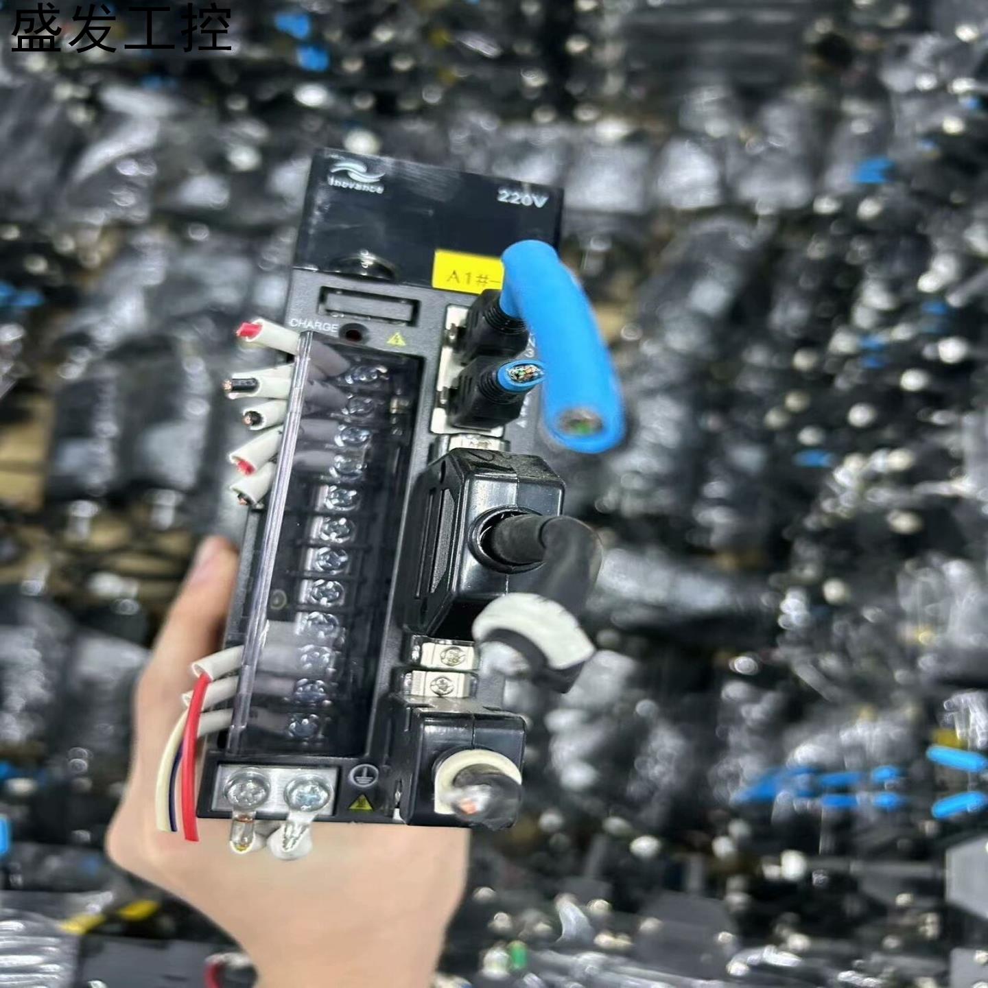 汇川脉冲400W伺服套装IS620PS2R8I-CISM议价产品