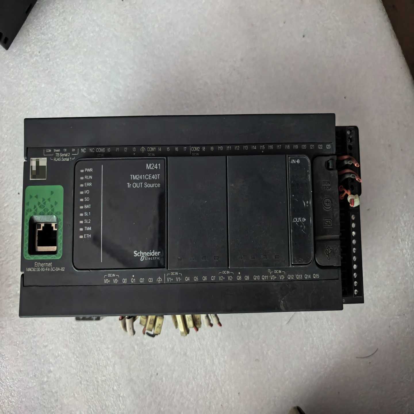 施耐德PLCTM241CE40T，模块TM3AM6实物拍摄--议价商品