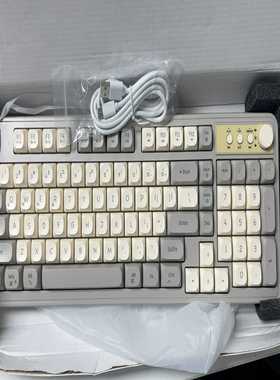 前行者V1多功能无线键盘，奶油灰色，98键布局，支持蓝牙5.--议价