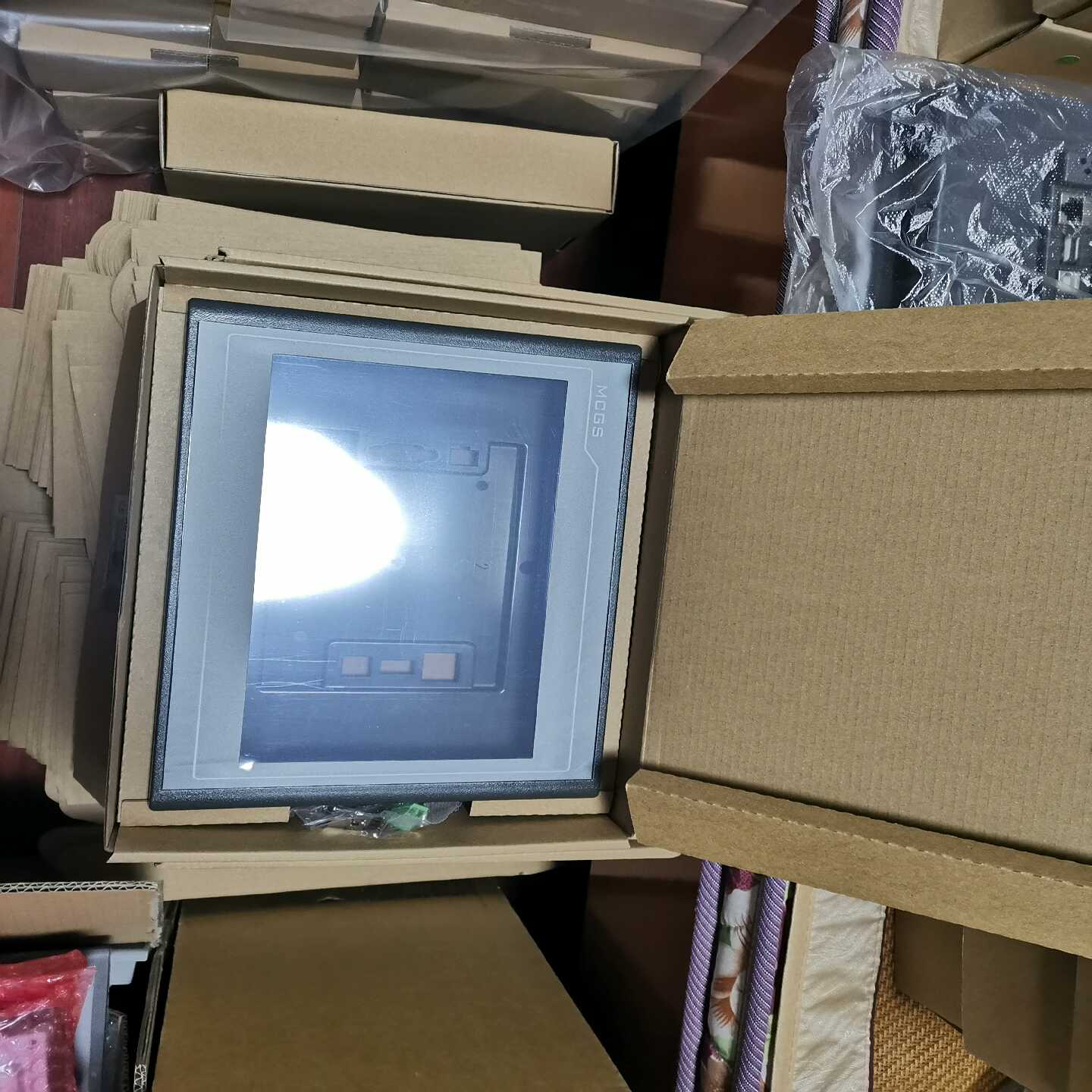 TPC1061Ti(TX)昆仑通态触摸屏全新外壳触摸板贴膜--议价商品