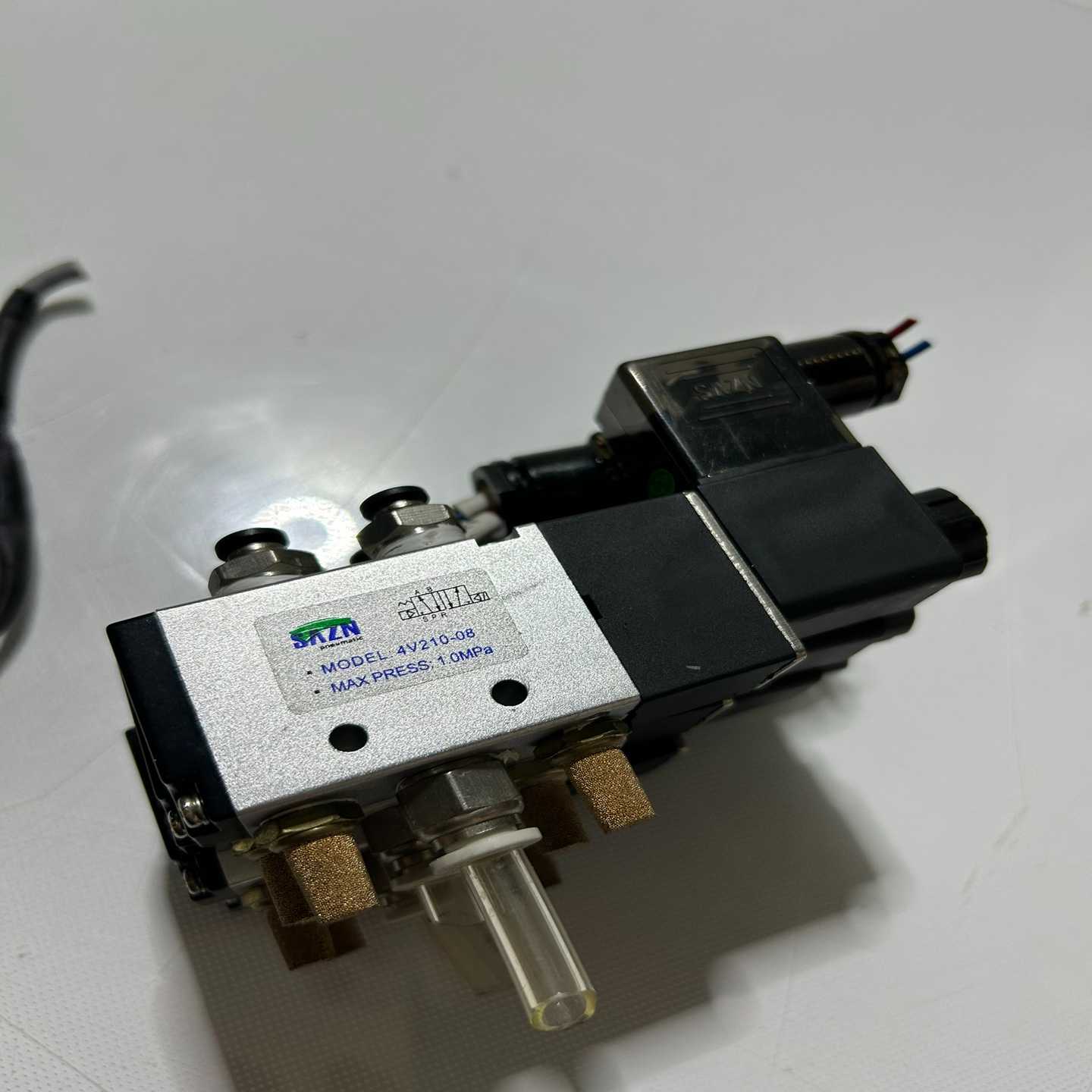 SAZN三正气动电磁换向阀4V210-08-DC24V成色--议价商品