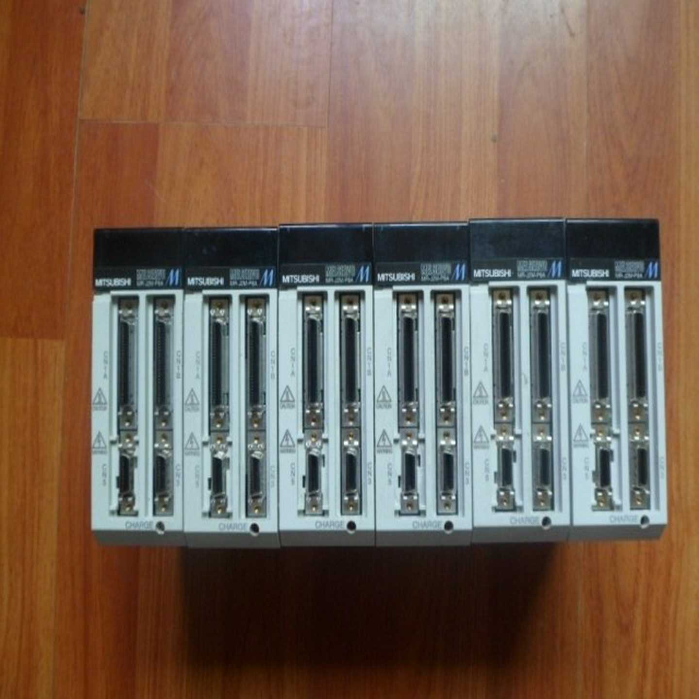 二手伺服电源 MR-J2M-P8A MR-J2M-P8A-S019 拆机 议价