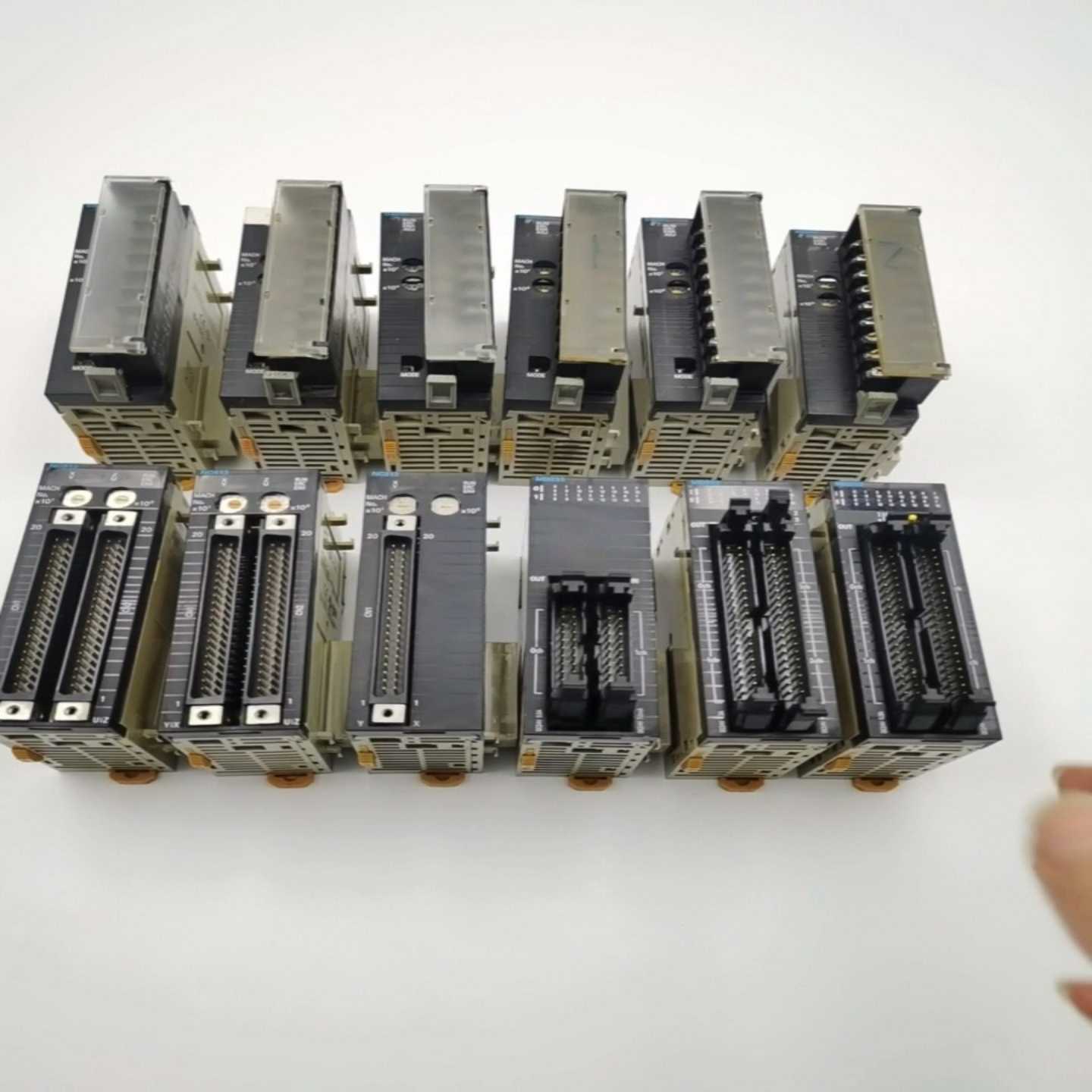 CJ1W-NC413CJ1W-NC213CJ1W-MD2--议价商品