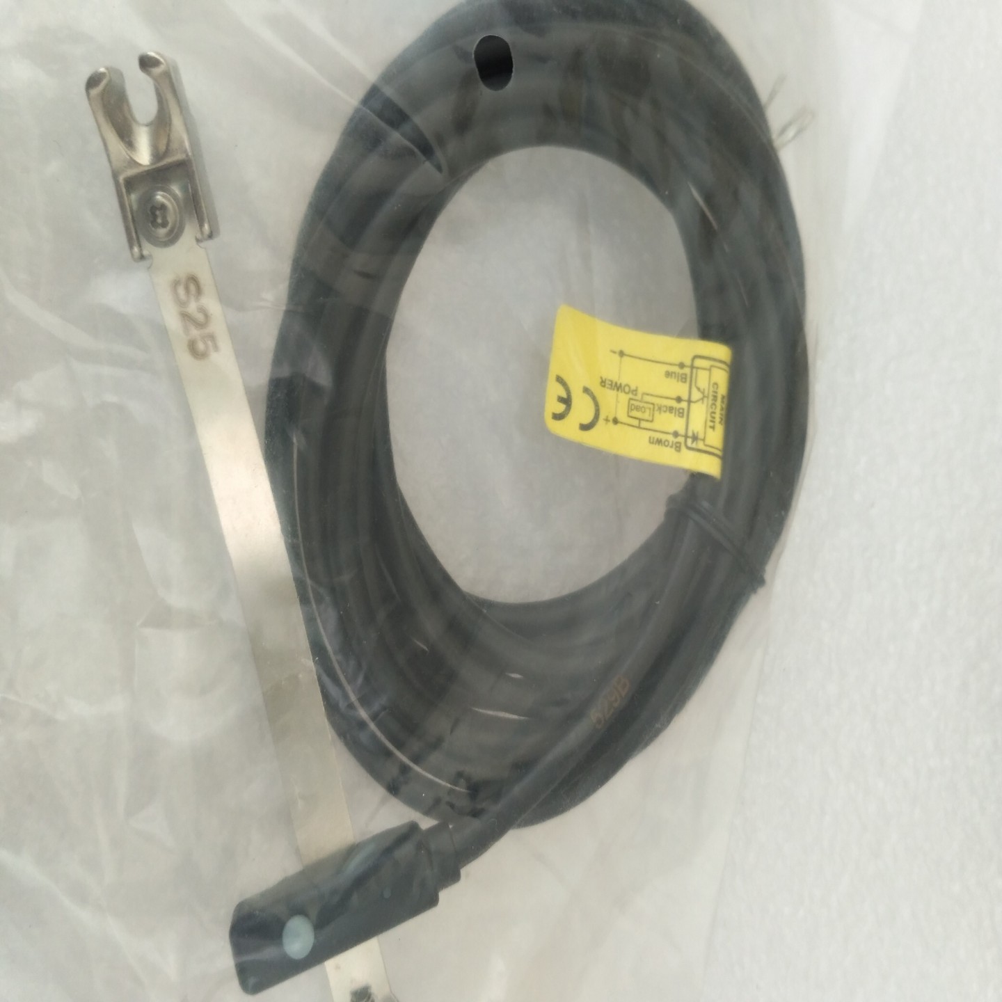 亚德客DS1A020磁性开关DS1MN020S25磁簧感应器；议价