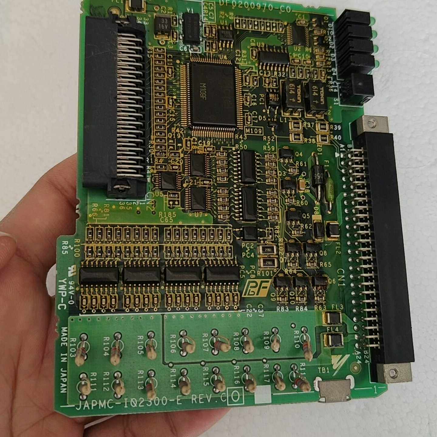 JAPMC-IO2300-E安川PLC扩展电路板适用