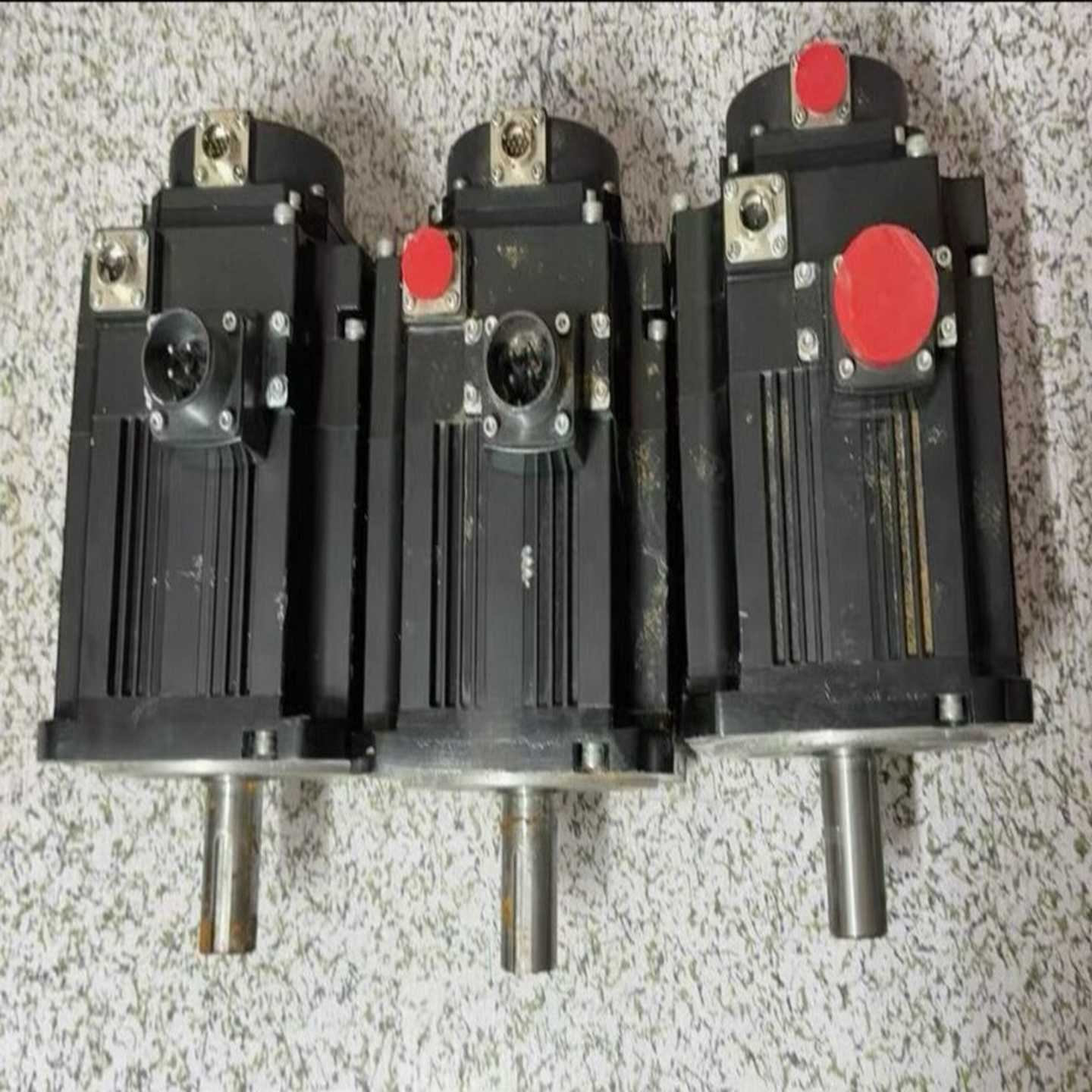 三菱伺服电机1.5kwHF-SP152B--议价商品