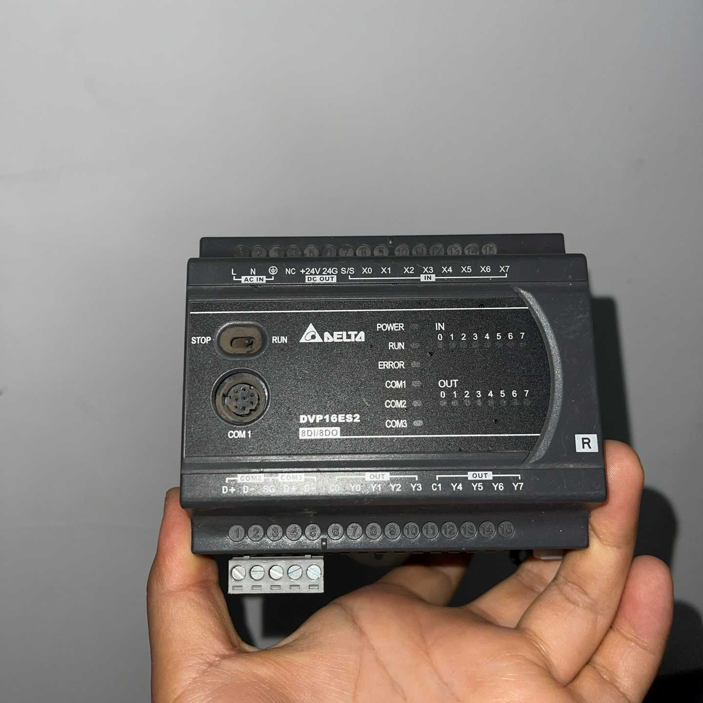 台达PLCDVP16ES200R，成色见图，功能正常，询价