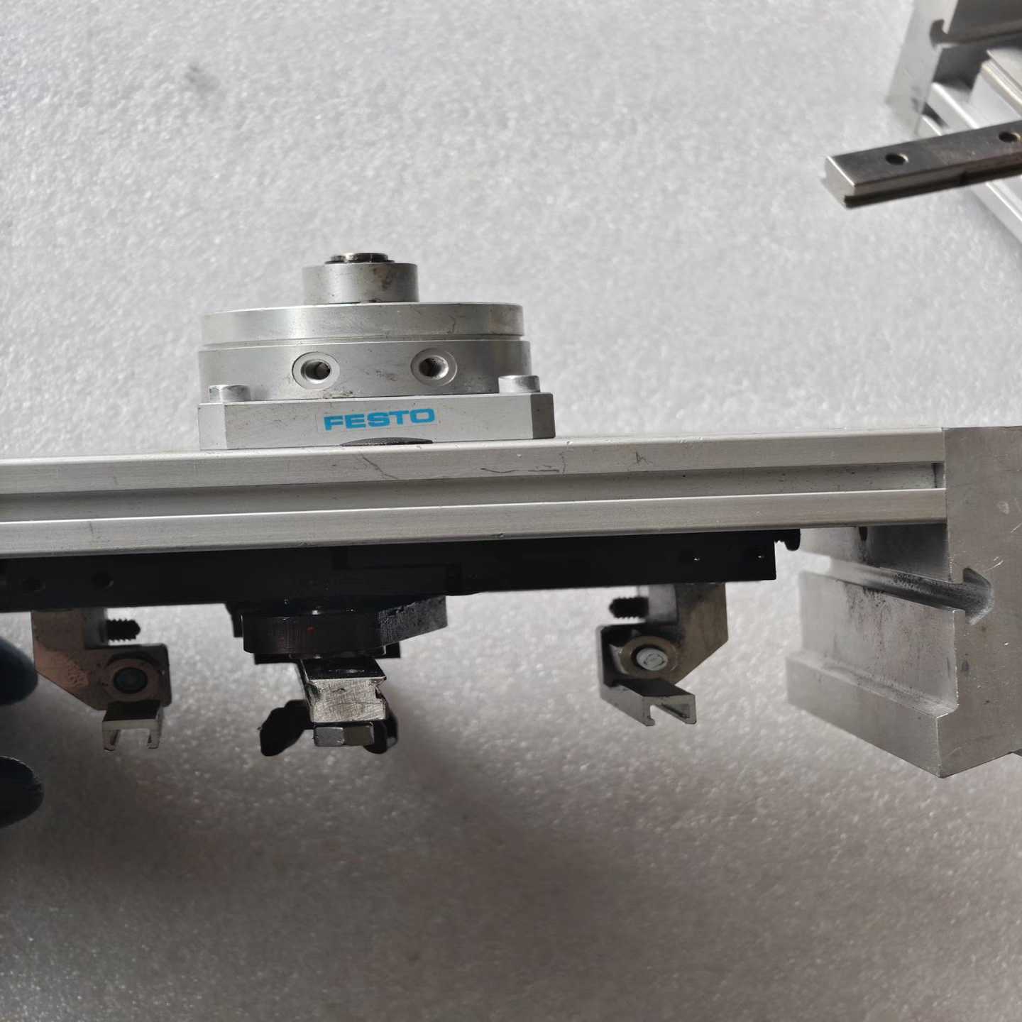 询价~ASML 4022.437.32332 线断了，议价